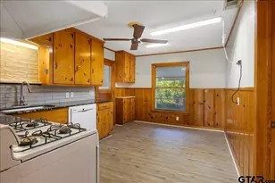 2110 Crestwood Dr, Tyler, TX 75701 - Photo 11