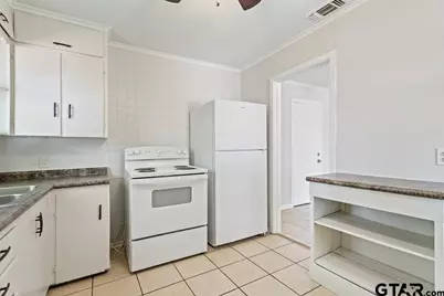 1226 S Fleishel, Tyler, TX 75701 - Photo 13