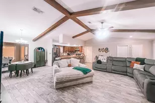 648 Daingerfield St, Pittsburg, TX 75686 - Photo 5