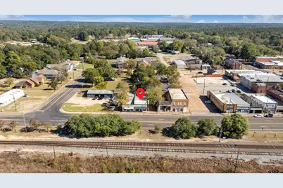 208 N Commerce Street, Overton, TX 75684 - Photo 13