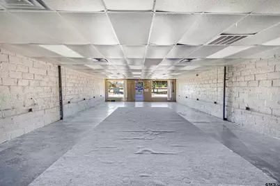 208 N Commerce Street, Overton, TX 75684 - Photo 9