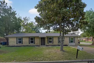 1023 Columbia Ave, Jacksonville, TX 75766 - Photo 1