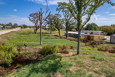 800 S Main St, Lindale, TX 75771 - Photo 7