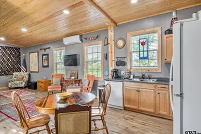 906 S Main St, Lindale, TX 75771 - Photo 11