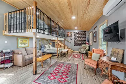 906 S Main St, Lindale, TX 75771 - Photo 3