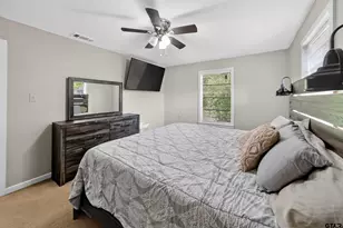 306 4th St, Palestine, TX 75803 - Photo 9