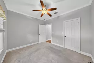 129 Settlers Ct, Palestine, TX 75801 - Photo 9