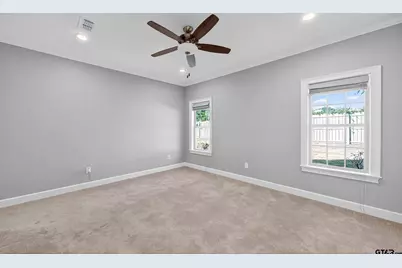 129 Settlers Ct, Palestine, TX 75801 - Photo 15