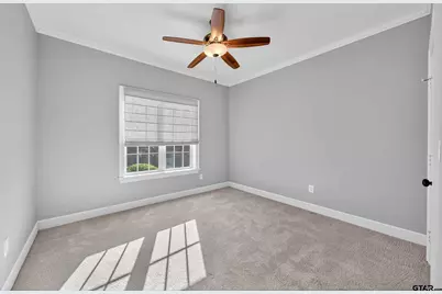 129 Settlers Ct, Palestine, TX 75801 - Photo 5