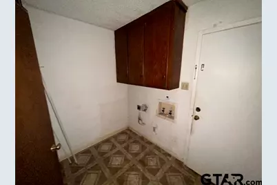 2716 Roanoke Lane, Tyler, TX 75701 - Photo 5