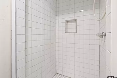 312 Willow, Hughes Springs, TX 75656 - Photo 15