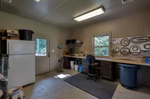 1860 Holcomb Cir, Tyler, TX 75703 - Photo 39