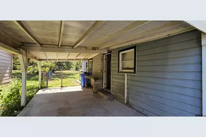 1713 W Frank, Grand Saline, TX 75140 - Photo 5