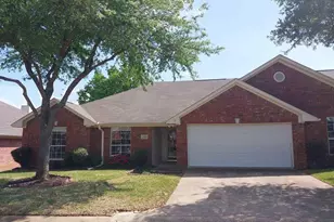 5401 Hollytree Dr, Tyler, TX 75703 - Photo 1