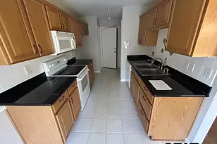 5401 Hollytree Dr, Tyler, TX 75703 - Photo 11