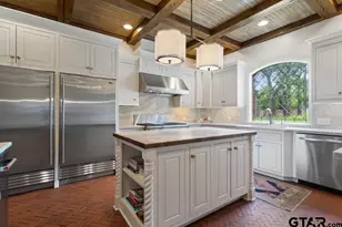 2202 Woodlands Dr, Tyler, TX 75703 - Photo 25