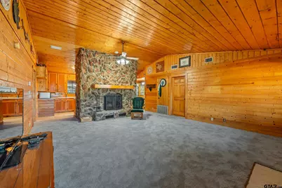 325 Laurel Ln, Holly Lake Ranch, TX 75765 - Photo 3