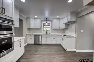 1008 Woodland Dr, Palestine, TX 75801 - Photo 9