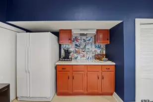 321 W 3rd, Tyler, TX 75701 - Photo 7