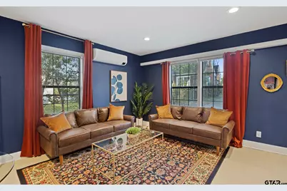 321 W Third, Tyler, TX 75701 - Photo 3