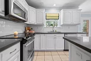 4918 Pine Knoll, Tyler, TX 75703 - Photo 13