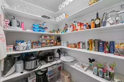 4918 Pine Knoll, Tyler, TX 75703 - Photo 17