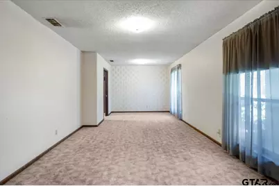 1302 Jeb Stuart Dr, Tyler, TX 75703 - Photo 15