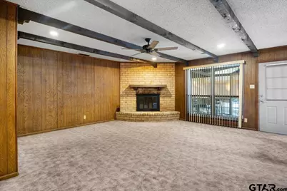 1302 Jeb Stuart Dr, Tyler, TX 75703 - Photo 7