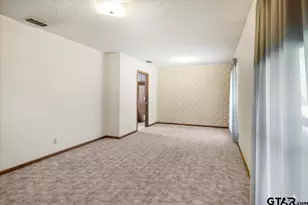 1302 Jeb Stuart Dr, Tyler, TX 75703 - Photo 15