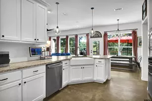 20491 Hwy 110 S, Troup, TX 75789 - Photo 15