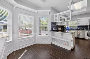 801 Beth Dr, Tyler, TX 75703 - Photo 11