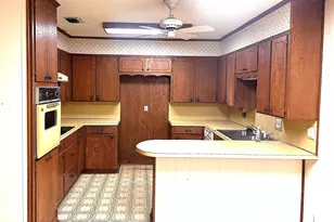 3239 Berryhill Dr, Tyler, TX 75702 - Photo 3