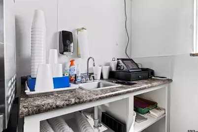 3020 S Eastman, Longview, TX 75602 - Photo 11