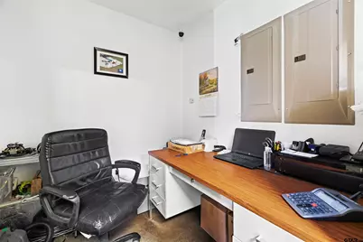 3020 S Eastman, Longview, TX 75602 - Photo 15