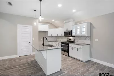 16226 Crossing Circle, Lindale, TX 75771 - Photo 7