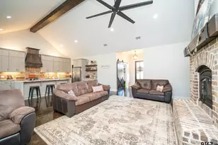 2151 Byrd Rd, Jacksonville, TX 75766 - Photo 9