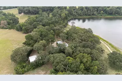 1124 N Main (House B), Winnsboro, TX 75494 - Photo 23