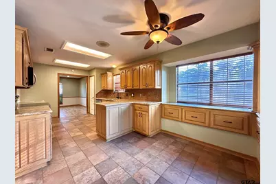 580 Oakwood Dr, Kilgore, TX 75662 - Photo 19