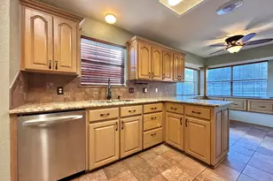 580 Oakwood Dr, Kilgore, TX 75662 - Photo 11