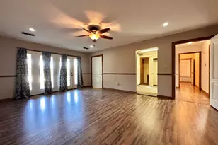 580 Oakwood Dr, Kilgore, TX 75662 - Photo 35