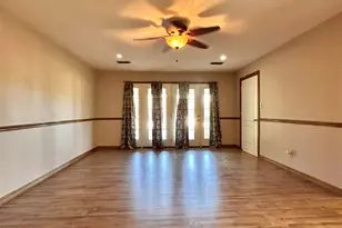 580 Oakwood Dr, Kilgore, TX 75662 - Photo 35