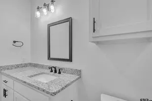 1410 W Connally St, Tyler, TX 75701 - Photo 15