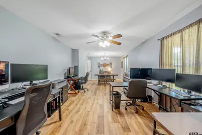 202 Molly Lane, Mineola, TX 75773 - Photo 11