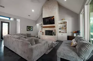 351 Mustang Dr, Longview, TX 75605 - Photo 5