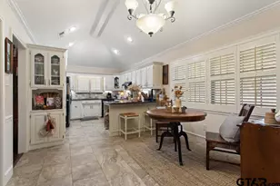 374 Royal Cir, Whitehouse, TX 75791 - Photo 9