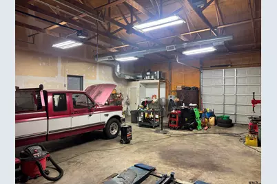 801 E Broadway, Gladewater, TX 75647 - Photo 3