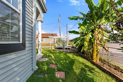 1002 Normandy Ave, Tyler, TX 75702 - Photo 11