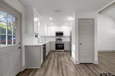 210 Cross St, Bullard, TX 75757 - Photo 7