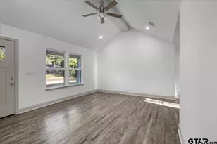 210 Cross St, Bullard, TX 75757 - Photo 5