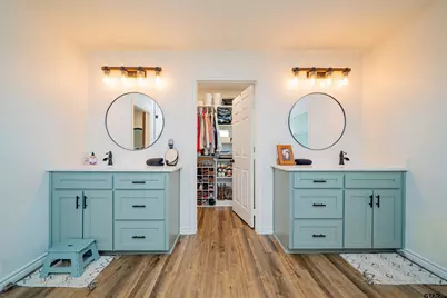 400 Crestview, Hughes Springs, TX 75656 - Photo 15